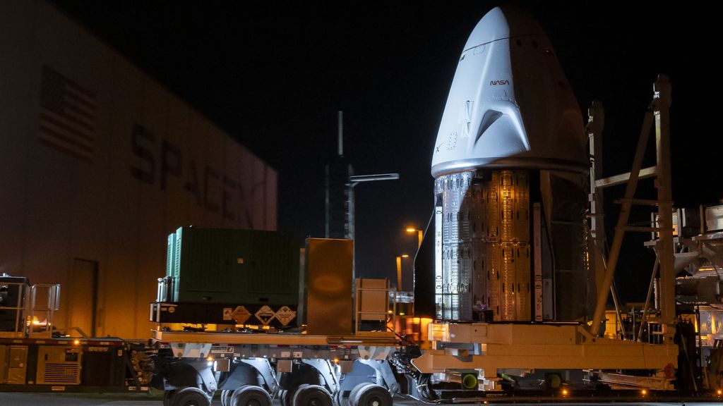 NASA and SpaceX Adjust Timeline for Dragon Capsule