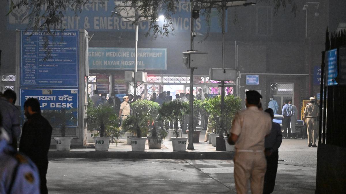 Delhi Blast Near Red Fort Metro Station